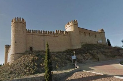 La demanda de castillos, palacios, pazos y monasterios en venta crece un 19% en 2026. Aldeas Abandonadas Inmobiliaria .